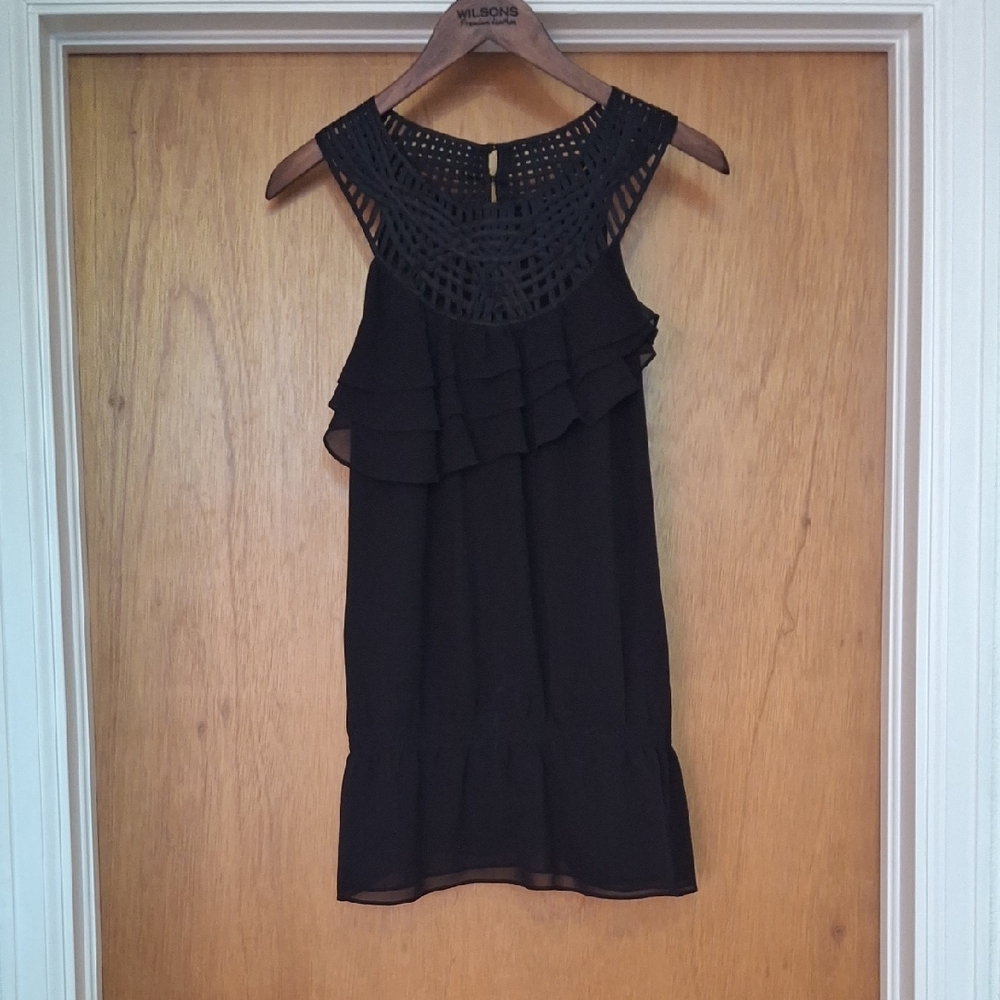 WHBM Ruffled Sleeveless Blouse